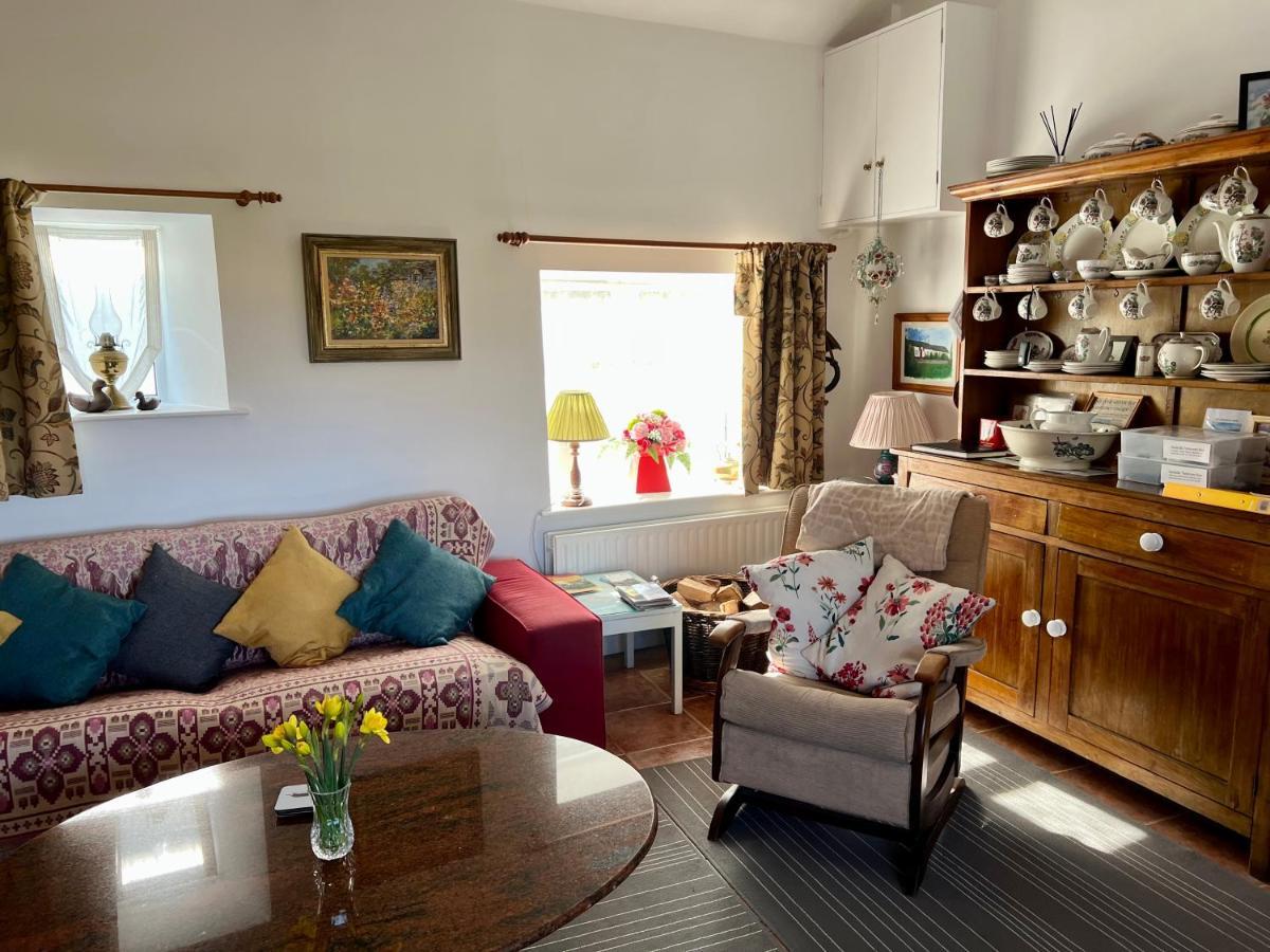 Tornaroan Cottage Ballycastle Extérieur photo
